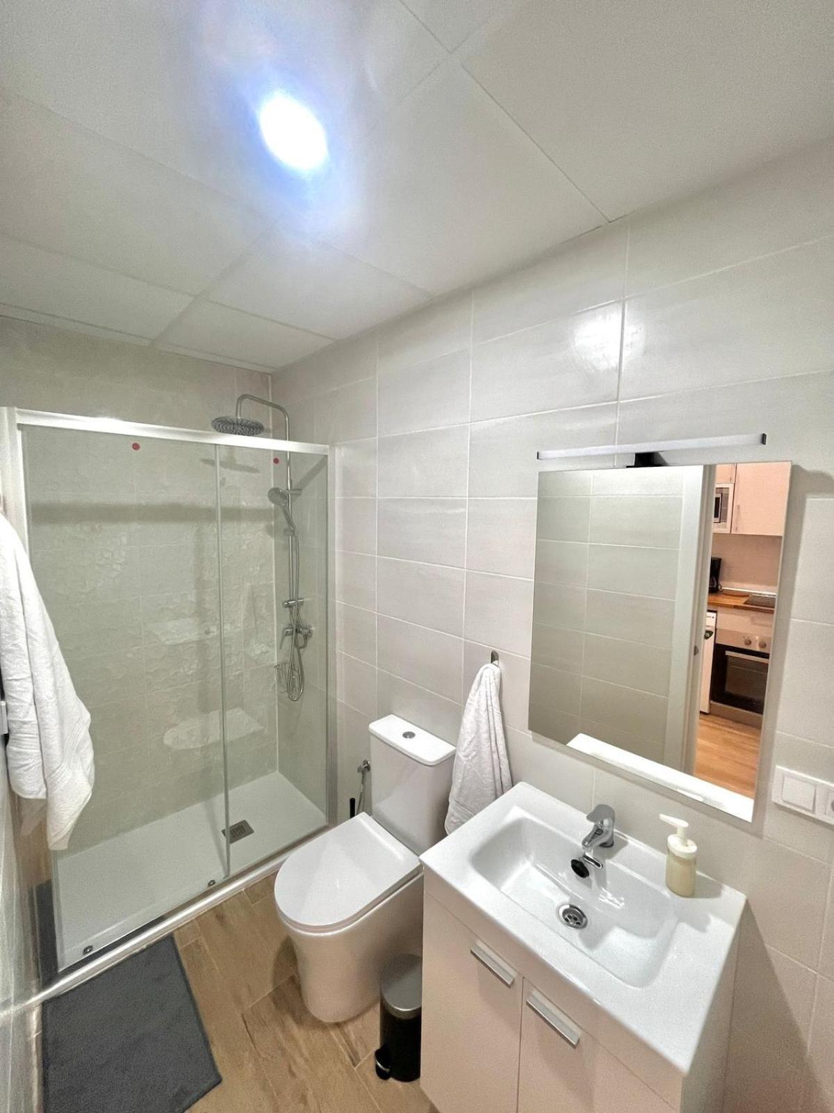 Estudio Chic Y Moderno Cerca Del Vibrante Centro De Ifema Madrid Exteriör bild