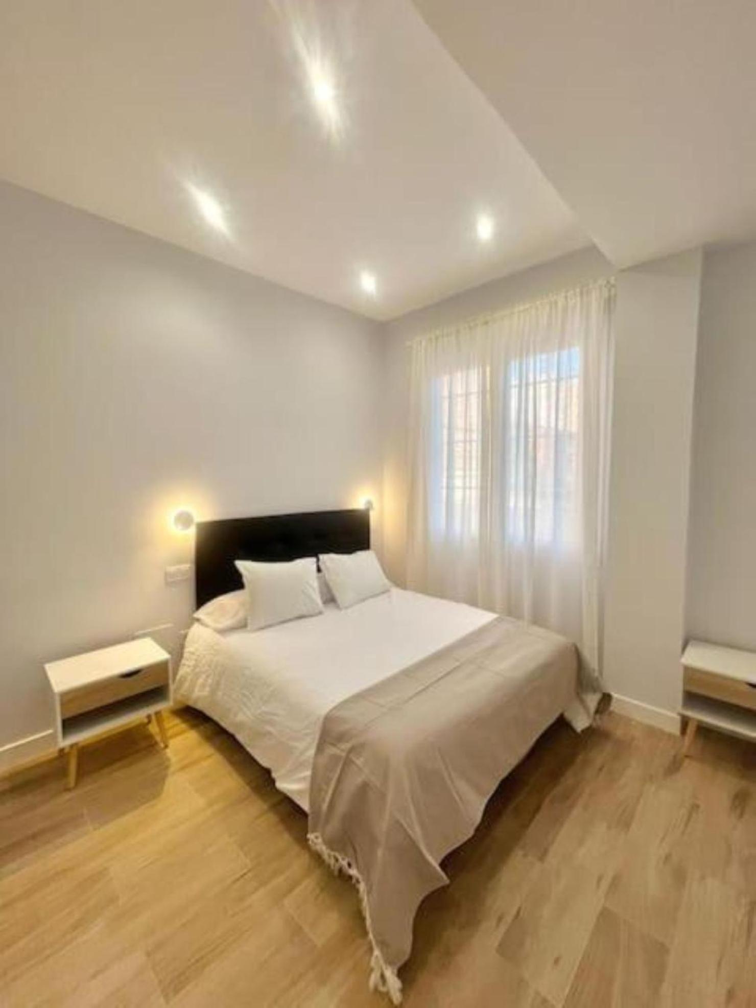 Estudio Chic Y Moderno Cerca Del Vibrante Centro De Ifema Madrid Exteriör bild